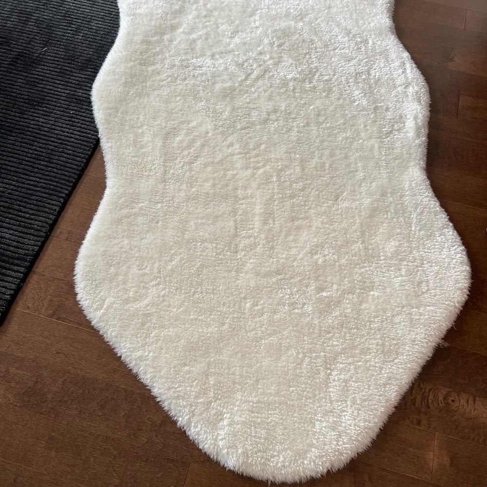 TOFTLUND
Rug, white2 ' 11 "x4 ' 11 " (90x150 cm)